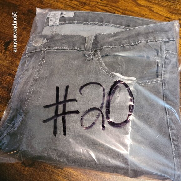 Refugee Jeans Size 18 Skinny High Rise Charcoal Wash Stretch Denim Raw Hem - Picture 10 of 10